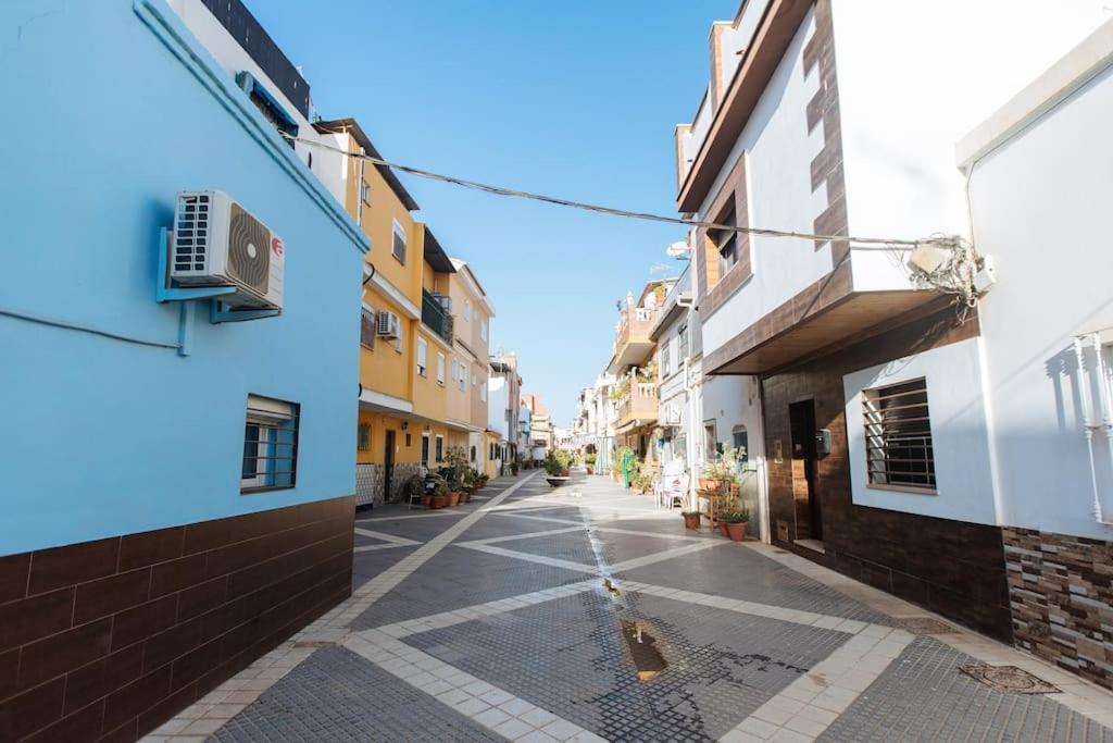 House In Fishing Village El Palo - Tcm Málaga Exteriör bild